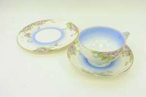 N043-Y25-2937 ROYAL DOULTON Royal Doulton cup & saucer set present condition goods ③