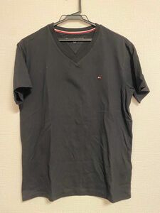 ほぼ未使用　トミーヒルフィガー　Tシャツ Vネック