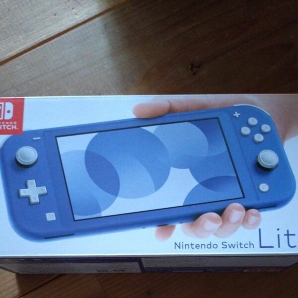 新品、未開封　Nintendo Switch Lite ブルー