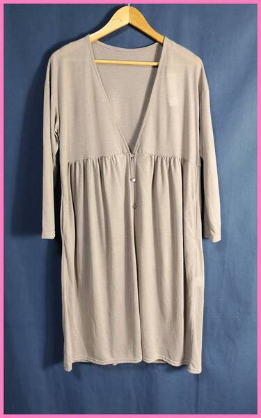 WS‐45‐3☆春夏秋☆新品☆送料込み☆即決☆ナチュラル系☆ポリエステル☆M~Lサイズ☆カーディガン☆グレー系☆透け感あり