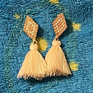 夏にぴったり♪可愛いダイア型ビーズピアス