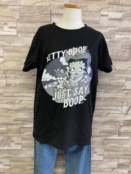 新品 ベティちゃんBettyBoop ベティブープ半袖Tシャツモノトーンプリントハワイアンブラック