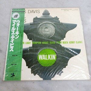 ジャズ LP レコード 帯付 MILS DAVIS 『WALKIN'』 マイルス デイヴィス ウォーキン LP7076 中古 現状品