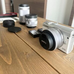 【レンズ4点セット】Canon EOS M100 キャノン レンズキット ミラーレス一眼 EF-M【フィルムチックカメラレンズ付き