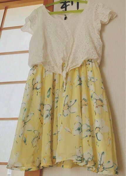 「値下げ値下げ」黄色花柄 ワンピース 女の子 130〜140