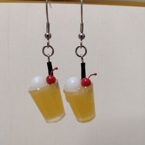 ハンドメイド ピアス フロート レモンカシス①