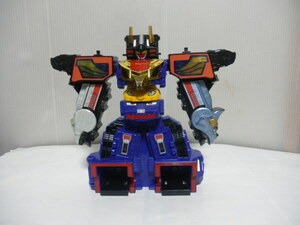 @@ ジャンク品　おもちゃ 戦隊シリーズ 　ロボット　東映AG・東映　BANDAI　2008　MADA　IN　CHINA　サイズ（高さ20.3cm　横幅22.3cm ）