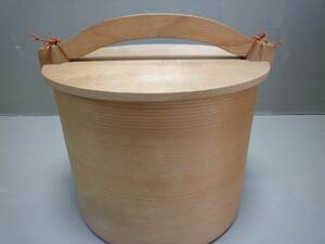 { gold regular .} hot water . tea utensils tree . hand . Japanese cedar bending .wapa pitcher 