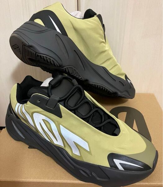 ★新品★ アディダス イージー 700 MNVN "レジン" 27.5cm GW9525 yeezy resin