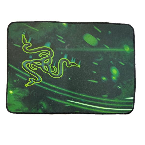 razer マウスパッド