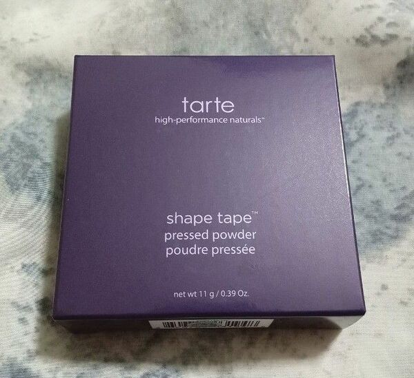 （未使用）tarte　シェイプテーププレストパウダー（ファンデーション）