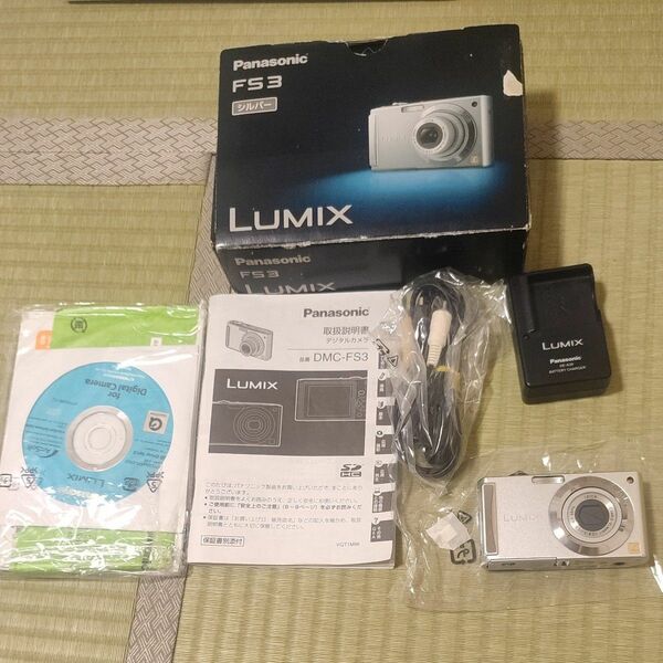 パナソニック　Panasonic　 LUMIX　DMC-FS3 デジタルカメラ　シルバー