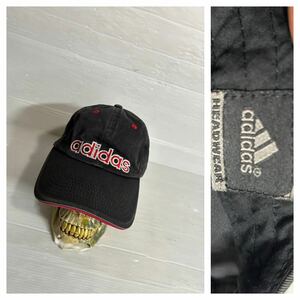 ヴィンテージ adidas HEADWEAR アディダス墨黒　立体　チェーン刺繍　デカロゴ　大　6パネルキャップ　帽子　ブラック