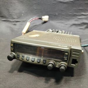 [ утиль ]KENWOOD Kenwood рация TM-833 приемопередатчик двойной частота 0601-05(6)
