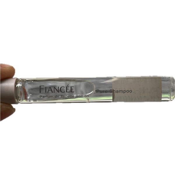 フィアンセ 香水 ピュアシャンプーの香り10ml