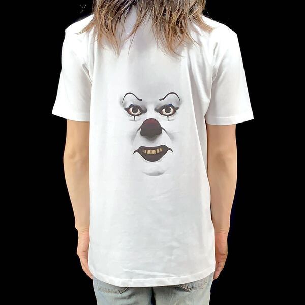 新品 ITイット 1990 ペニーワイズ 殺人鬼 ピエロ スティーヴンキング サイコロジカル ホラー バックプリント Tシャツ ユニセックス Mサイズ