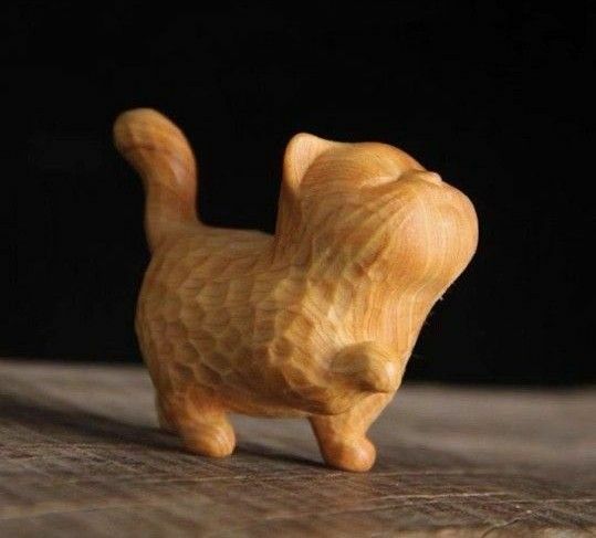 猫の置物 小さい かわいい 木製 猫 手彫り 招き猫 ギフト ハンドメイド 装飾 リアル繊細彫飾り 贈り物 お土産 風水