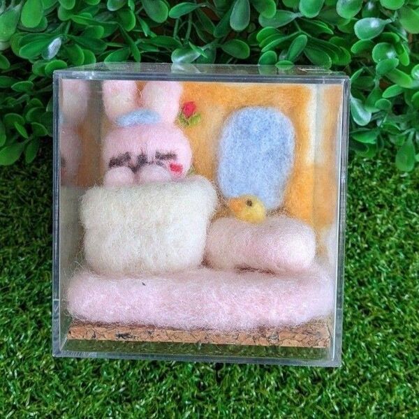 羊毛フェルト ハンドメイドうさぎさんの入浴ミニチュアドールハウス