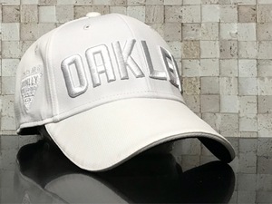 [ unused goods ]231AD*OAKLEY Oacley Golf line cap hat CAP limitation 1 piece! on goods . feeling of luxury. exist white. one color {FREE size }