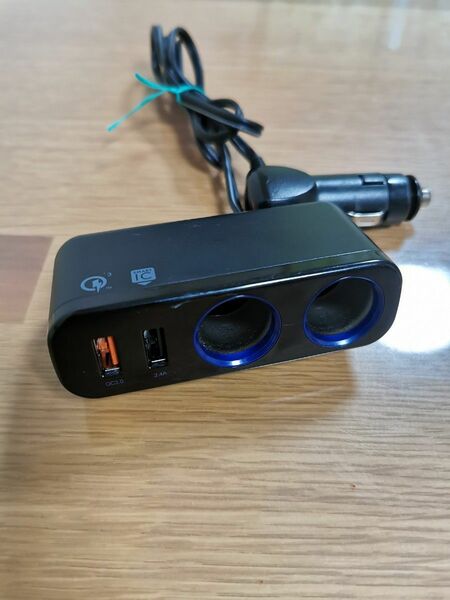 シガーソケット USBポート QC3.0 増設シガーソケット　スマホ充電　高速充電対応