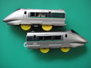 [ Plarail ] 400 series Yamagata Shinkansen [...] Speed switch rom and rear (before and after) vehicle only 