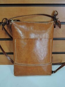 HERZ hell tsu leather shoulder pochette L size Camel CP-37-L-CA/ secondhand goods 