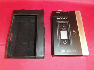 美品　SONY CASSETTE WALKMAN WM-3 ケース付き