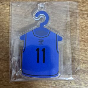 劇場版ブルーロック EPISODE凪 アクリルプレートキーホルダー ユニフォームハンガーver. 潔世一