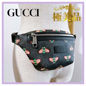 グッチ　gucci スプリームGG ハチ　675181ウエストポーチ　ボディバッグ　ビー ブラック　黒　軽量　コンパクト　