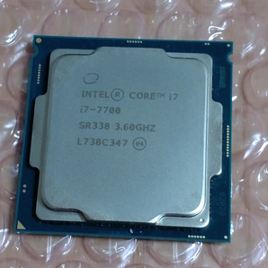 ◆◇送料無料◇◆動作確認済◆I7-7700（インテル Core i7 7700 プロセッサー）LGA1151 / 領収書発行可能 / T132