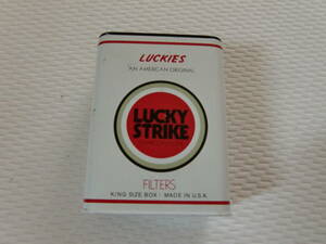 LUCKY STRIKE Lucky Strike made of metal ashtray 