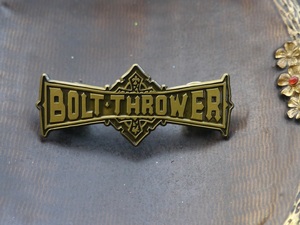 新品　BOLT THROWER ボルト・スロワー　ピンズ　ピンバッジ　ピンブローチ　バンド