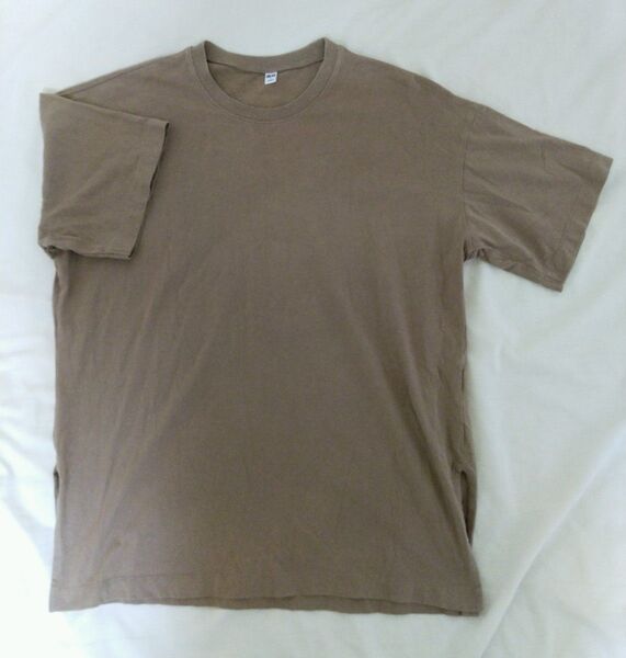 ユニクロ 半袖Tシャツ(スリット入り) サイズS