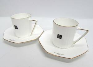 美品 GIVENCHY ジバンシー カップ＆ソーサー コーヒーカップ ティーカップ ブランド ロゴ 茶器 洋食器 陶磁器 ホワイト 2客