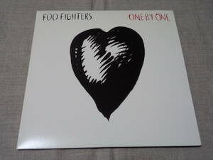 FOO FIGHTERS - ONE BY ONE (10inch2枚組)