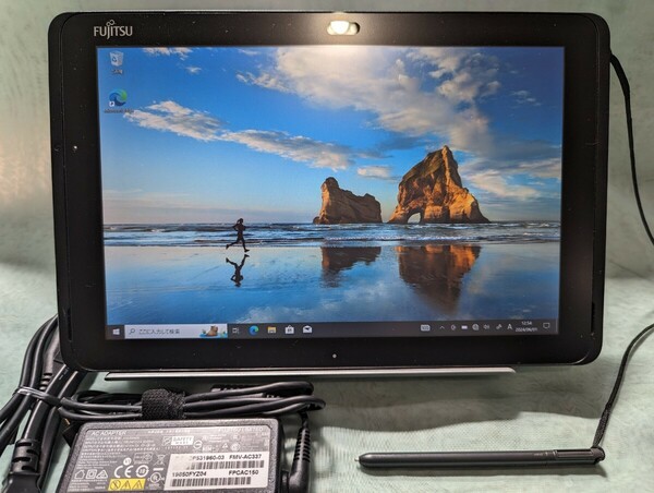 Fujitsu タブレット ARROWS Tab Q508/SE (CPU Atom x7 SSD128GB 
