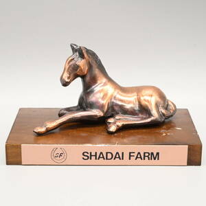 〇0614 SHADAI FARM 社台ファーム　馬の置物 幅10cm 奥行6cm ウマ娘