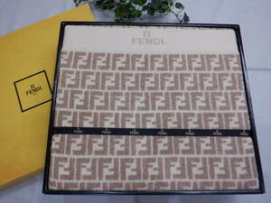 廃盤品☆FENDI フェンディ タオルケット ズッカ柄（FF柄）シングルサイズ（140×200cm) 薄茶色＆アイボリー 綿100% 夏寝具 