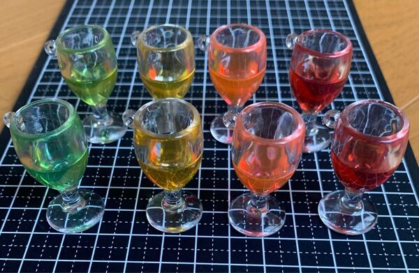 カン付き グラス ドリンク チャーム パーツ 4色 各2個 計8個