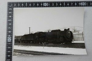 220330B■古い鉄道写真■蒸気機関車　D52136■昭和■05