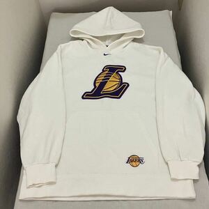 Nike NBA レイカーズ LAKERS パーカー フーディ スポーツ バスケ バスケットボール メンズ men's 上 長袖 白 ホワイト white medium m