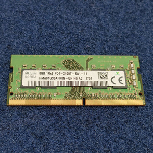 SK hynix SODIMM DDR4 PC4-19200(DDR4-2400) 8GB 1枚　HMA81GS6AFR8N-UH ①