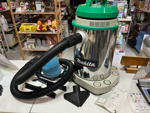 ○ makita マキタ 乾湿両用 集塵機 集じん機 M440 動作確認済 業務用 パック式ですが、紙パックは付属しません！ 中古品 ④