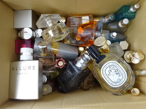 50 point set 8.7kg and more together large amount brand perfume Chanel Dior BVLGARY tiptik Gucci Lancome Versace other 