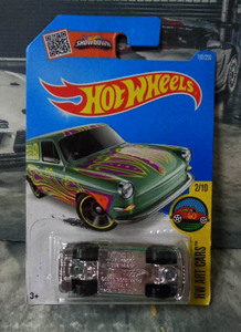 ホットウィール カスタム フォルクスワーゲン スクエアバック HotWheels COSTOM ‘69 VOLKSWAGEN SQUAREBACK 説明文・写真ご参照　///(061)