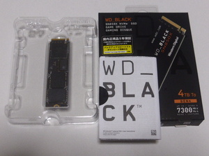 Western Digital WD BLACK SN850X SSD M.2 NVMe Gen 4x4 4000GB(4TB) 電源投入回数321回 使用時間833時間 正常100% 表面ラベル欠品です