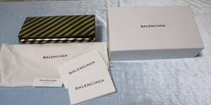 Balenciaga バレンシアガ サイフ 二つ折り ロング 長財布 エッセンシャル マニー 392123 ブラック ゴールド 黒 金 セレブ 新品同様 お洒落