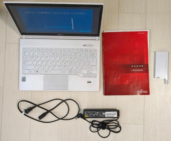 富士通 タッチパネル 13.3型ワイド SH90/M ノートパソコン PC FUJITSU ノートPC officeなし 