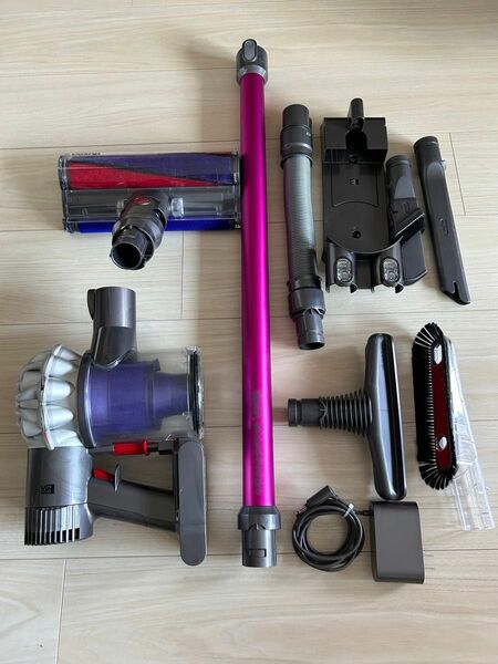 ダイソン Dyson DC62 サイクロン式 コードレス掃除機