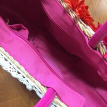 【美品】カゴバッグ 籠バッグ 花 コサージュ 可愛い ピンク レース 浴衣にも かごバッグ 送料510円_画像3